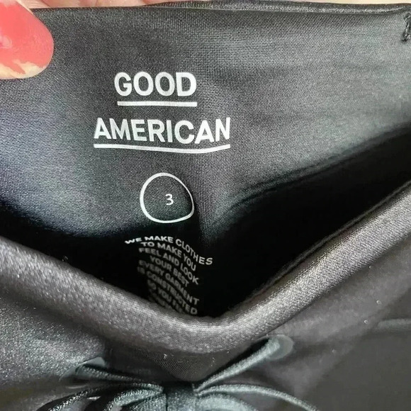 Good American Cinched Waist Capri Camo Size Large - Picture 6 of 13